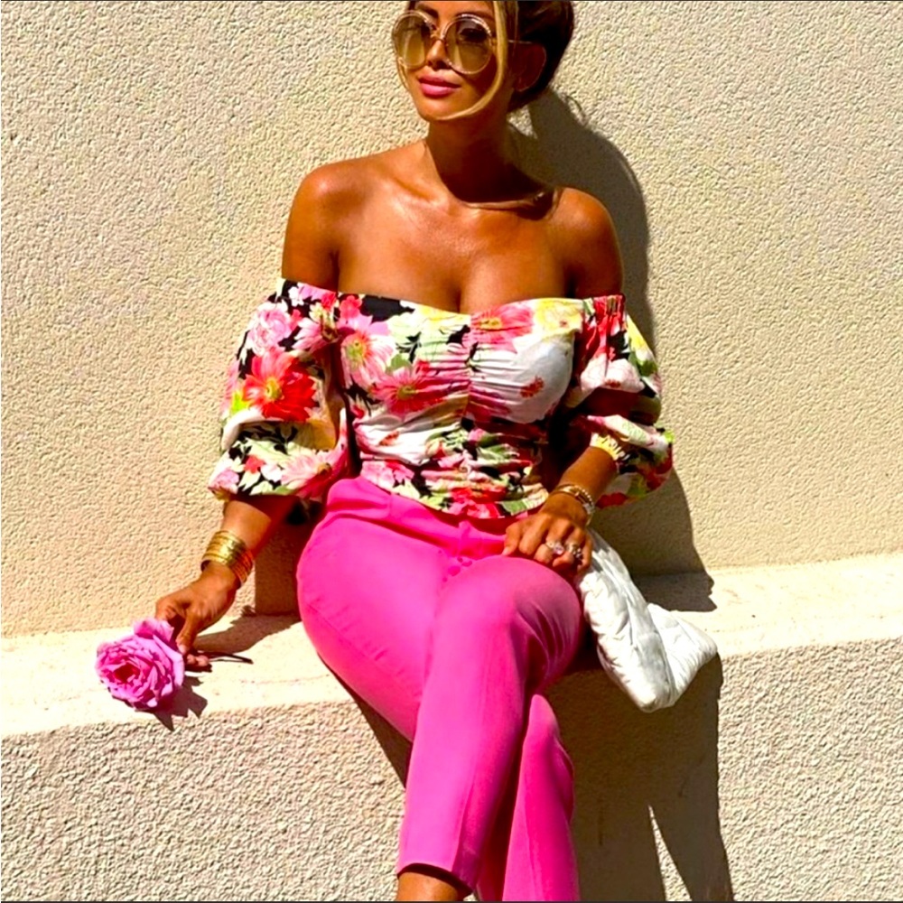 ZARA Bloggers Favorite Floral Off the shoulder Top